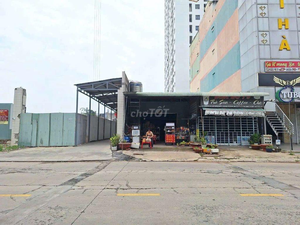 Đất 171m ngang 6m mặt tiền kinh doanh gần VinCom ngã tư 550 Dĩ An.