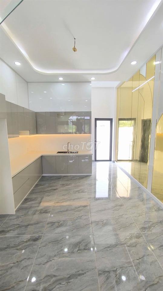 2.86 Tỷ Nhà Phố KDC Thủ Dầu Một - Sổ hoàn công, hẻm xe hơi 7m 