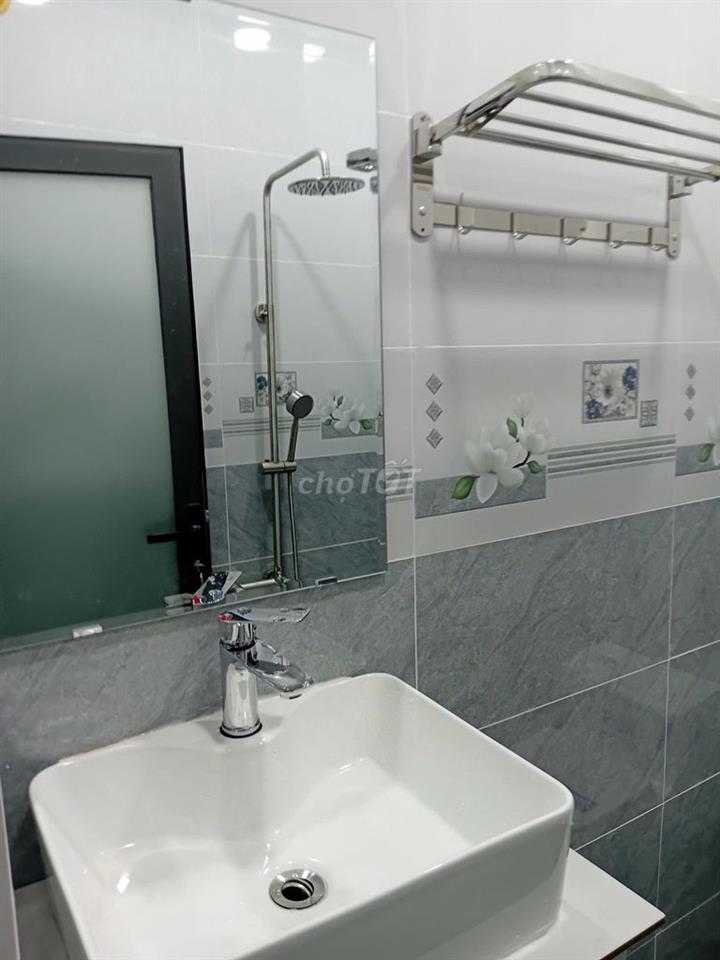 2.86 Tỷ Nhà Phố KDC Thủ Dầu Một - Sổ hoàn công, hẻm xe hơi 7m 