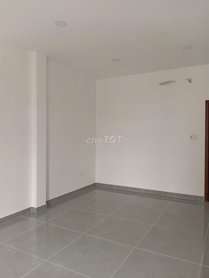 2.86 Tỷ Nhà Phố KDC Thủ Dầu Một - Sổ hoàn công, hẻm xe hơi 7m 