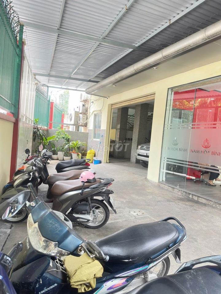 Cho thuê tòa mặt tiền Trường Sơn - ngay Sân bay , 160tr / tháng