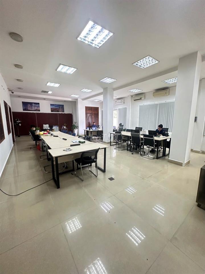 Cho thuê tòa mặt tiền Trường Sơn - ngay Sân bay , 160tr / tháng