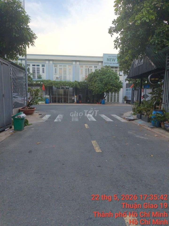nhà số hồng riêng chính chủ