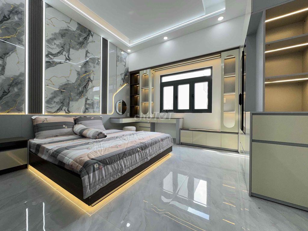 Nhà 3 Lầu Full Nội Thất 4tỷ850tr thương lượng