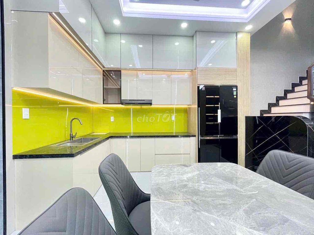 Nhà Trục Chính KDC 3 Tầng Gần cạnh Aeon mall Thuận An
