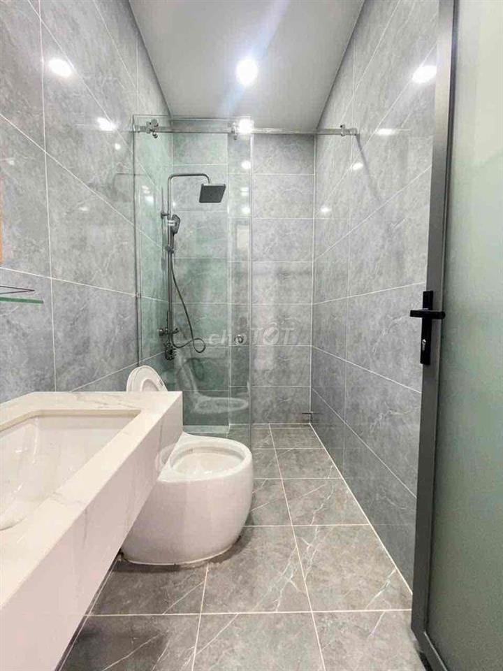 Nhà Trục Chính KDC 3 Tầng Gần cạnh Aeon mall Thuận An
