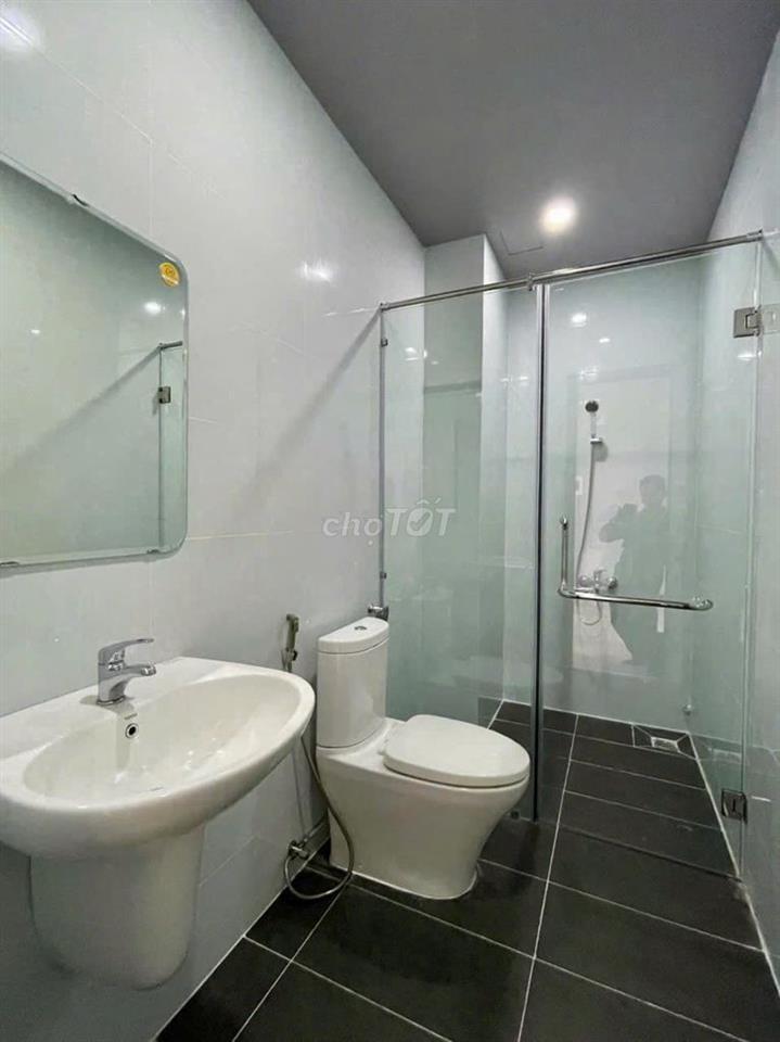 bán nhà 1 trệt 1 lầu Thuận An