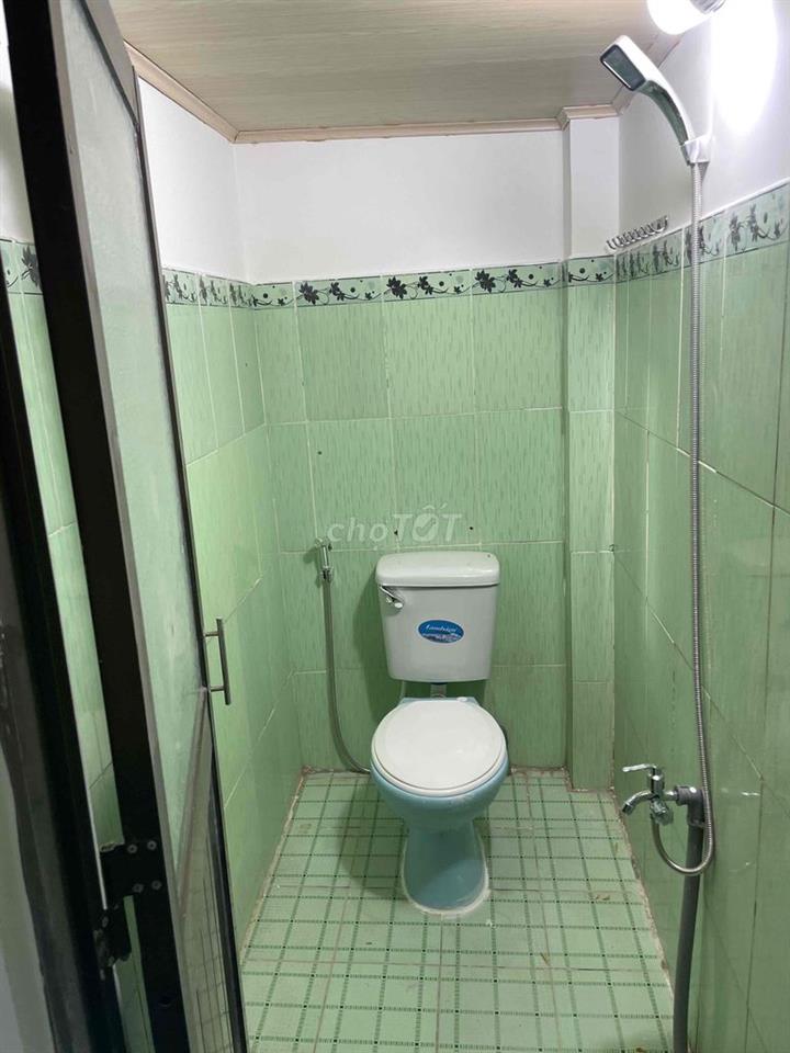 PHÒNG 20m CÓ GÁC, Ở AN NINH CÓ NGƯỜI DỌN SV THUÊ