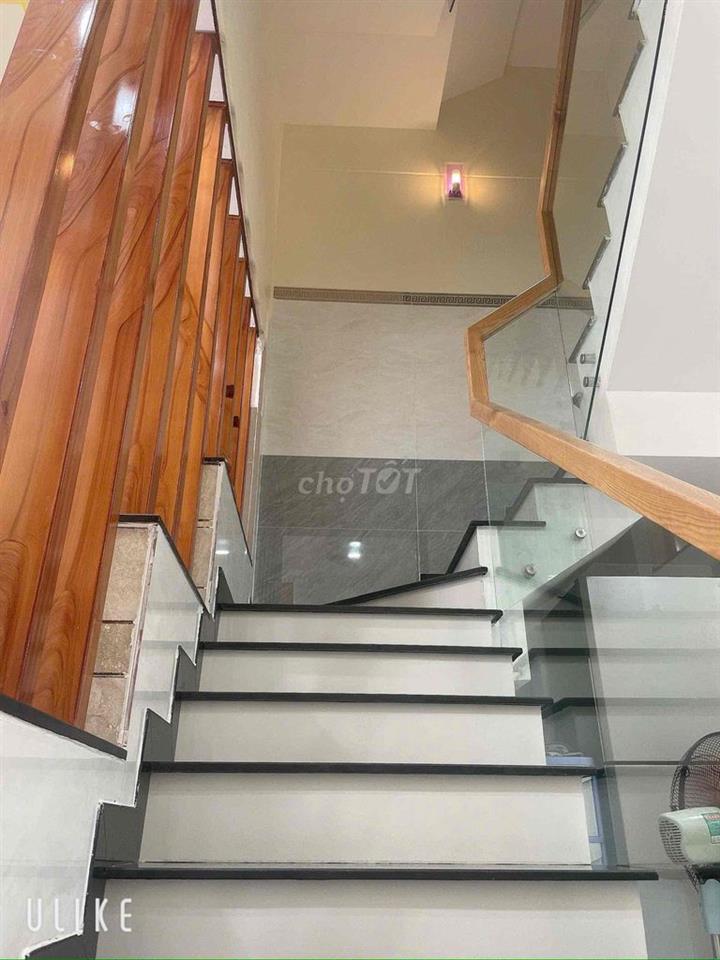Bán Nhà Phú Hồng Thịnh 6 cho người thiện chí tại Đông Hoà