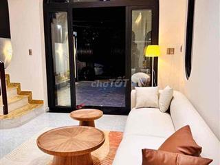 Nhà 2 mặt tiền phú mỹ . full nội thất sân ô tô gần chợ