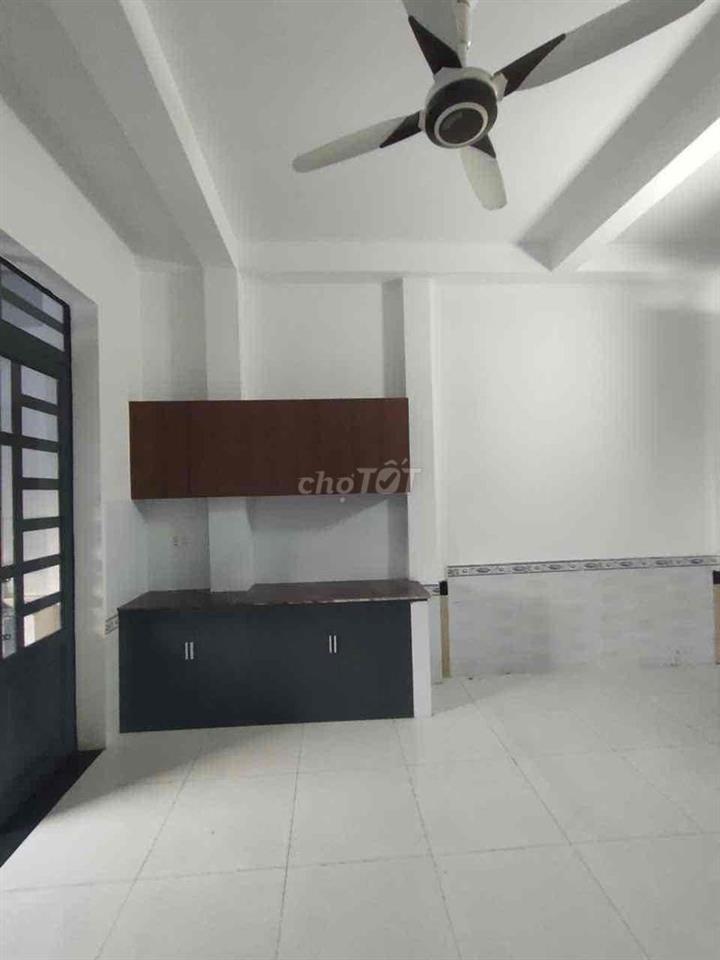 can bán nhà sổ chung thuộc phường tân phước khánh 30.tân uyên