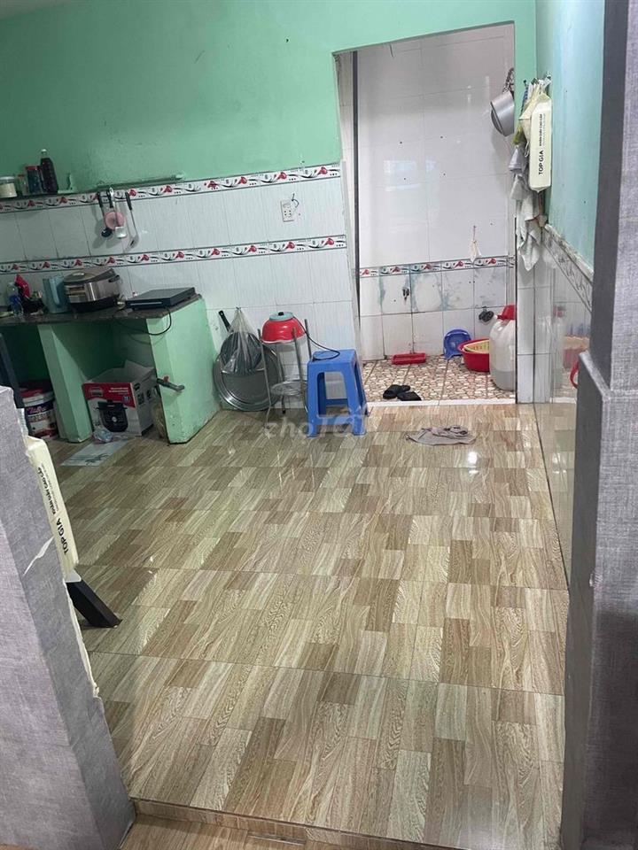 Cần tiền bán gấp căn nhà cấp 4
