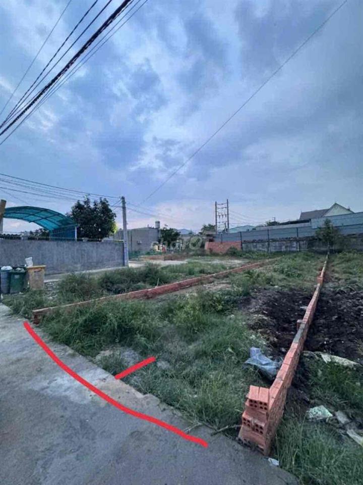 Ai có nhu cầu mua LH *** gặp chủ xem đất thương lượng giá luôn