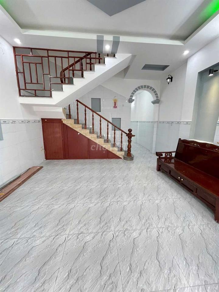 NHÀ LẦU BÌNH NHÂM 02/  P LÁI THIÊU ,TP HCM