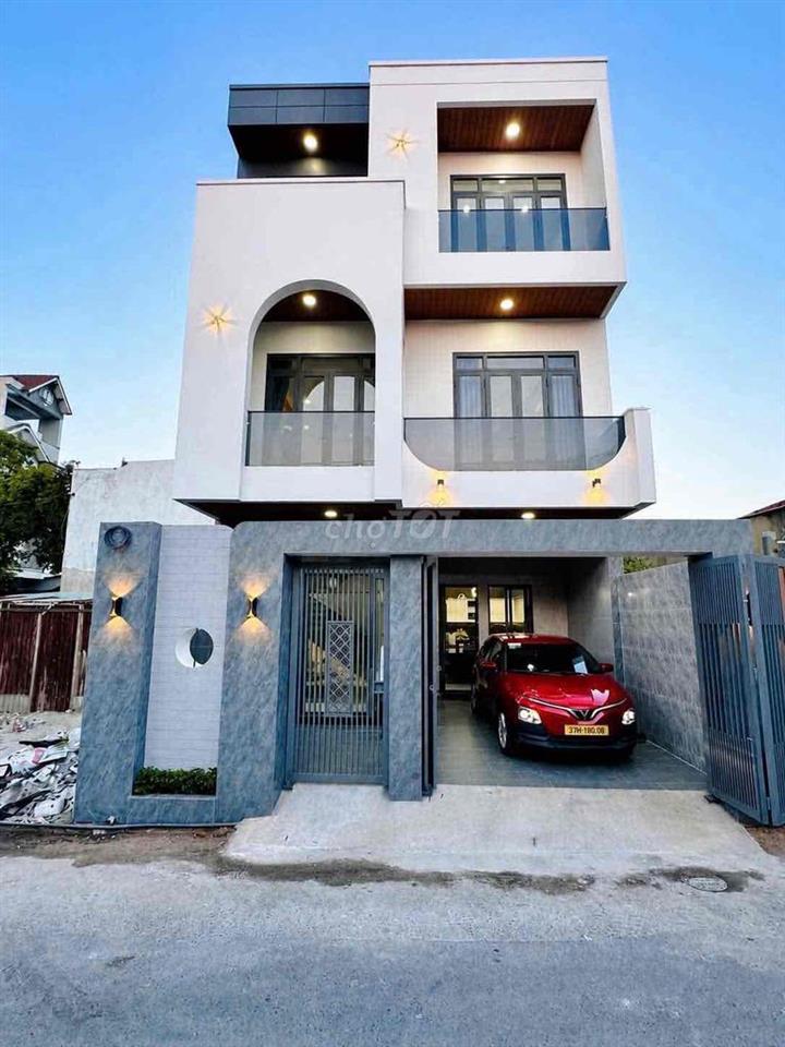 Nhà Đẹp Phú Hoà Hẽm Lê Hồng Phong , nhựa 5m gần chợ. ngang 7m ,3 tầng