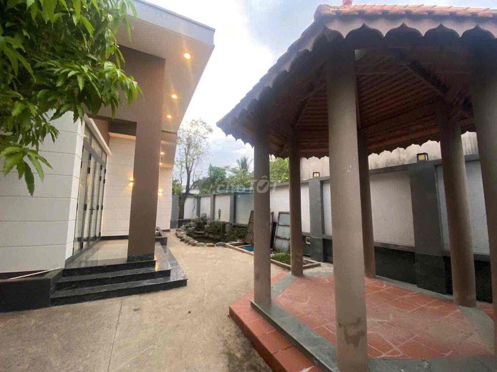 Biệt thự Sân Vườn Phú Hoà 665m2 3pn 4wc. sẵn giường tủ