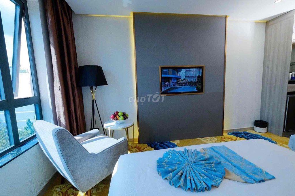Khách sạn 9 tầng 66 Phòng Doanh thu 800tr/th Mặt tiền Hoàng Văn Thụ
