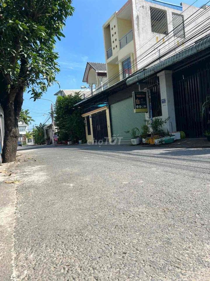 Đất Phú Hợi hẽm Huỳnh Văn Luỹ 5,5x22m. thổ cư 80m2 nhựa 6m