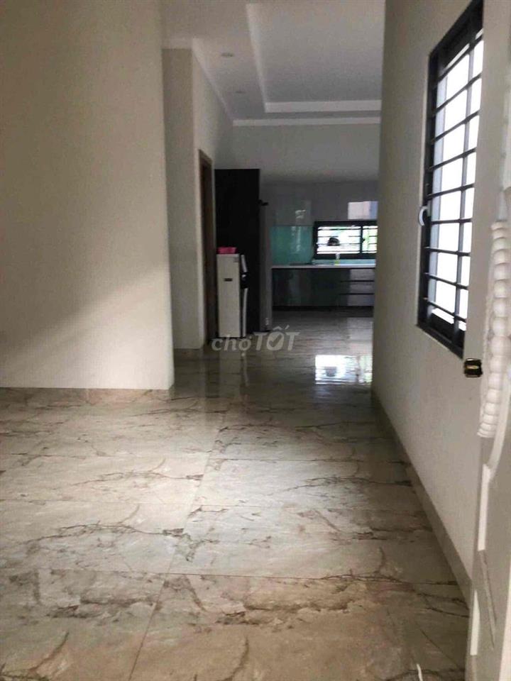 Biệt Thự Thành Phố Mới , gần eaon. 320m2 1 trệt 1 Lầu full nội thất