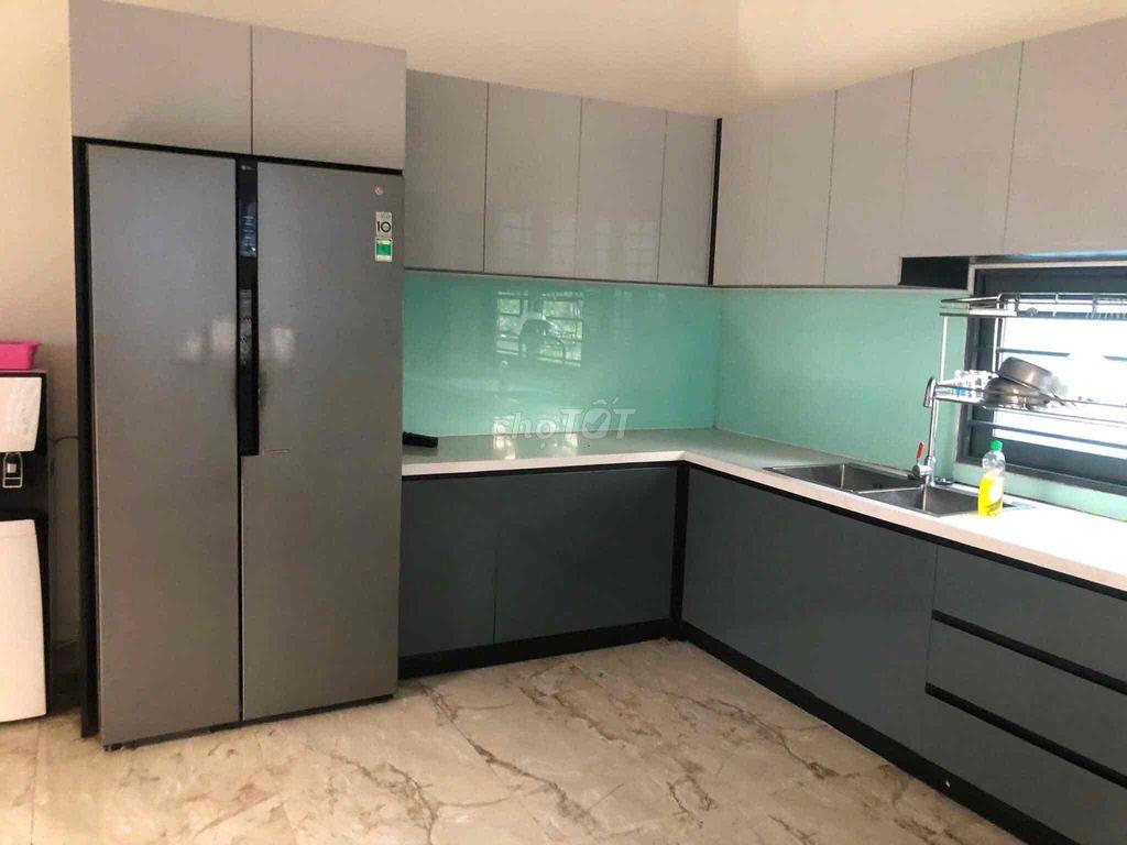 Biệt Thự Thành Phố Mới , gần eaon. 320m2 1 trệt 1 Lầu full nội thất
