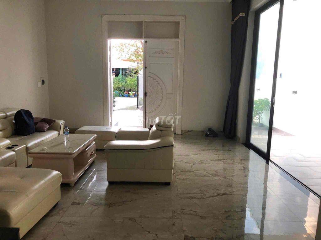 Biệt Thự Thành Phố Mới , gần eaon. 320m2 1 trệt 1 Lầu full nội thất