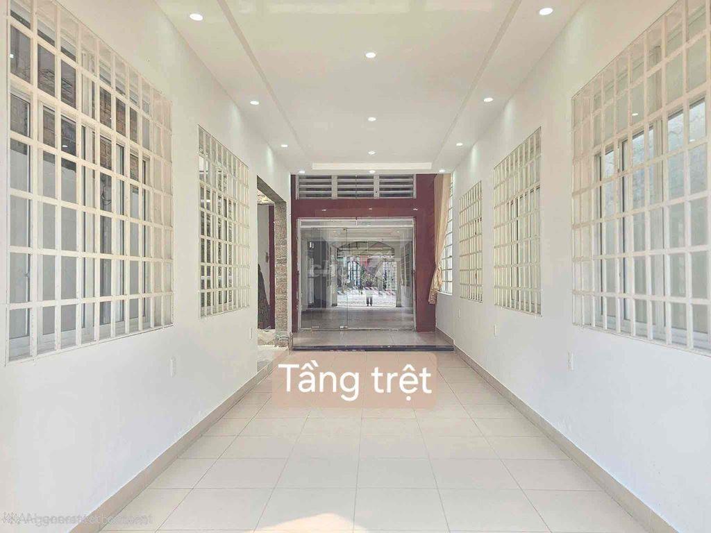 Mặt bằng kinh doanh 1 trệt 2 Lầu 5x33m.