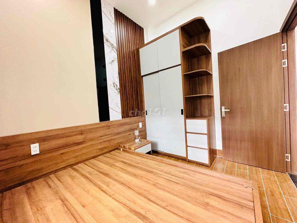 Nhà Mới Phú Hoà Thủ Dầu Một 4pn có sân sau rộng