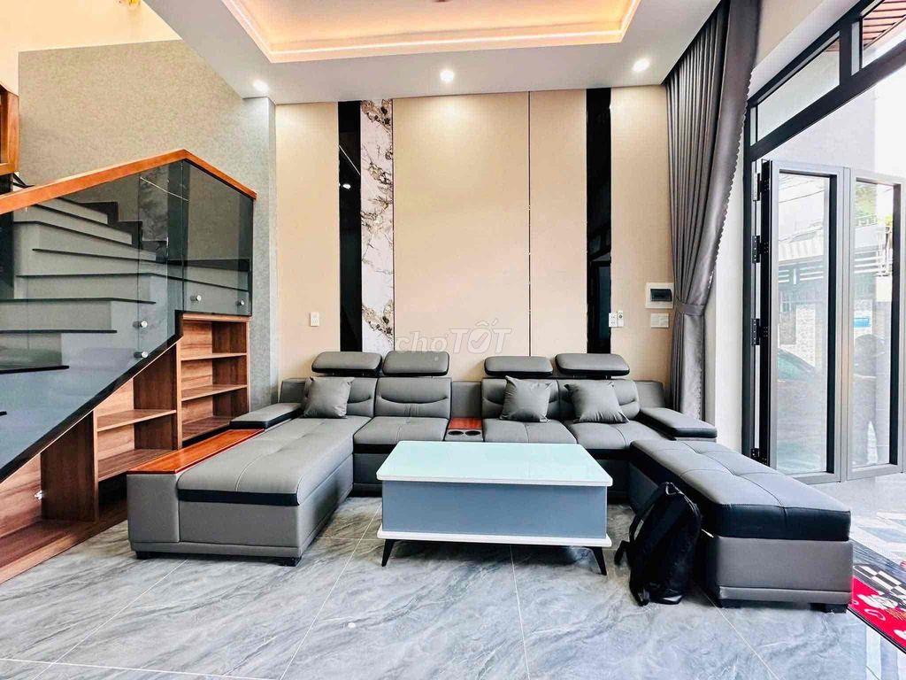Nhà Mới Phú Hoà Thủ Dầu Một 4pn có sân sau rộng