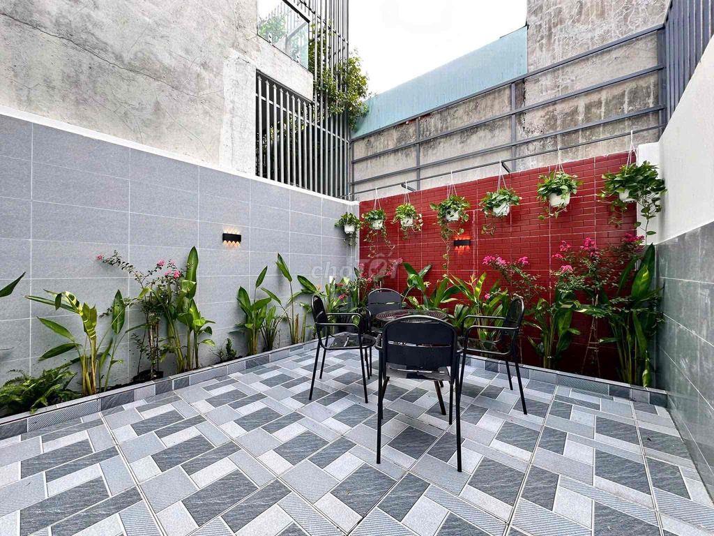 Nhà Mới Phú Hoà Thủ Dầu Một 4pn có sân sau rộng