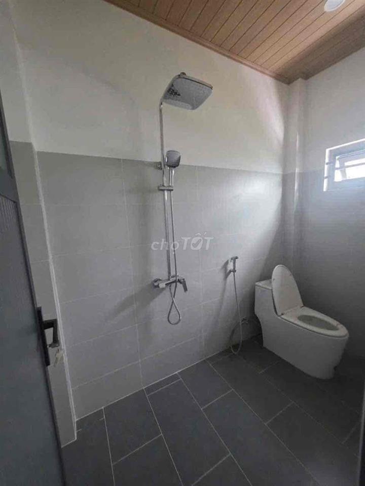 Nhà mặt tiền Kinh Doanh Huỳnh Văn Luỹ gần Thành Phố mới 1tr1l 5pn