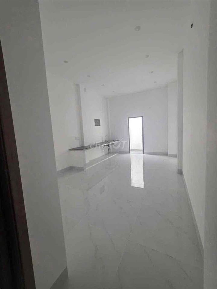 Nhà mặt tiền Kinh Doanh Huỳnh Văn Luỹ gần Thành Phố mới 1tr1l 5pn