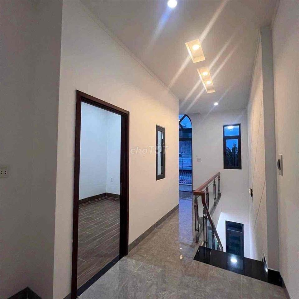Nhà Phú Mỹ , Thủ Dầu Một , gần Thành Phố Mới 1 trệt 1 Lầu 3pn