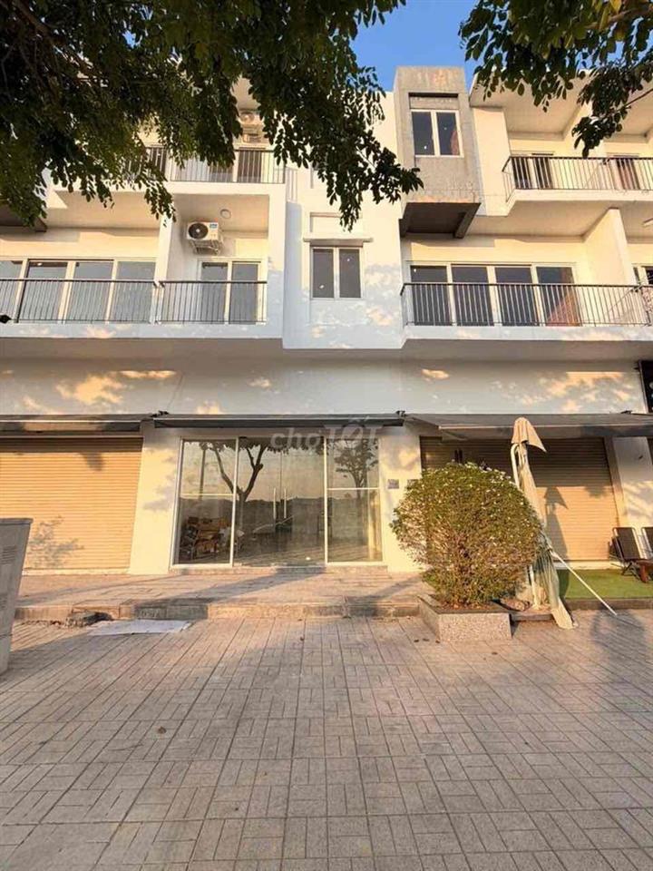 Shophouse Nhà Phố Suncasa 1 gần thành Phố Mới ,