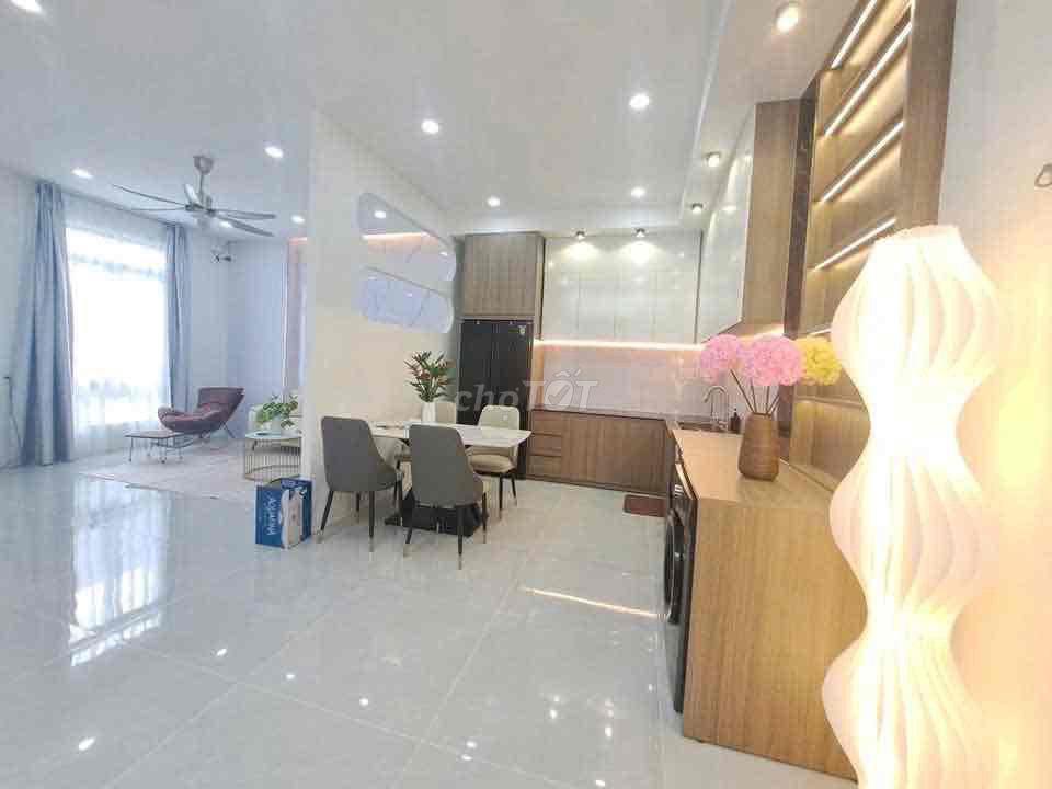Nhà Phú Hoà Hẽm Lê Hồng Phong 2pn sẵn nội thất