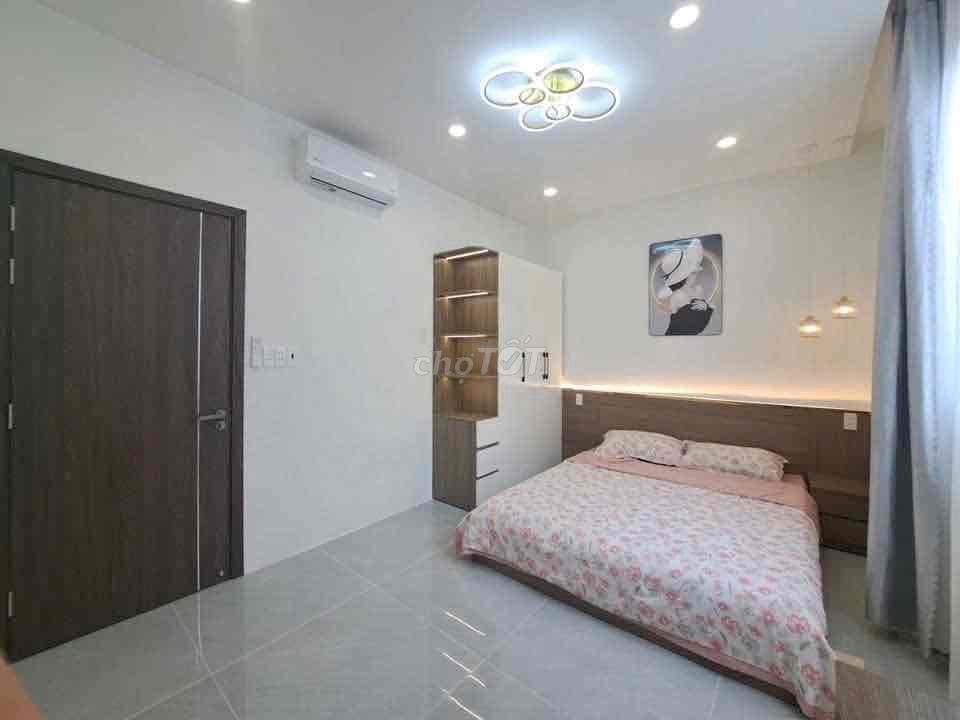 Nhà Phú Hoà Hẽm Lê Hồng Phong 2pn sẵn nội thất