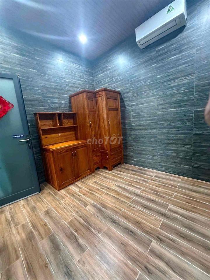 Nhà Hiệp Thành , căn góc , 2pn. sẵn nội thất