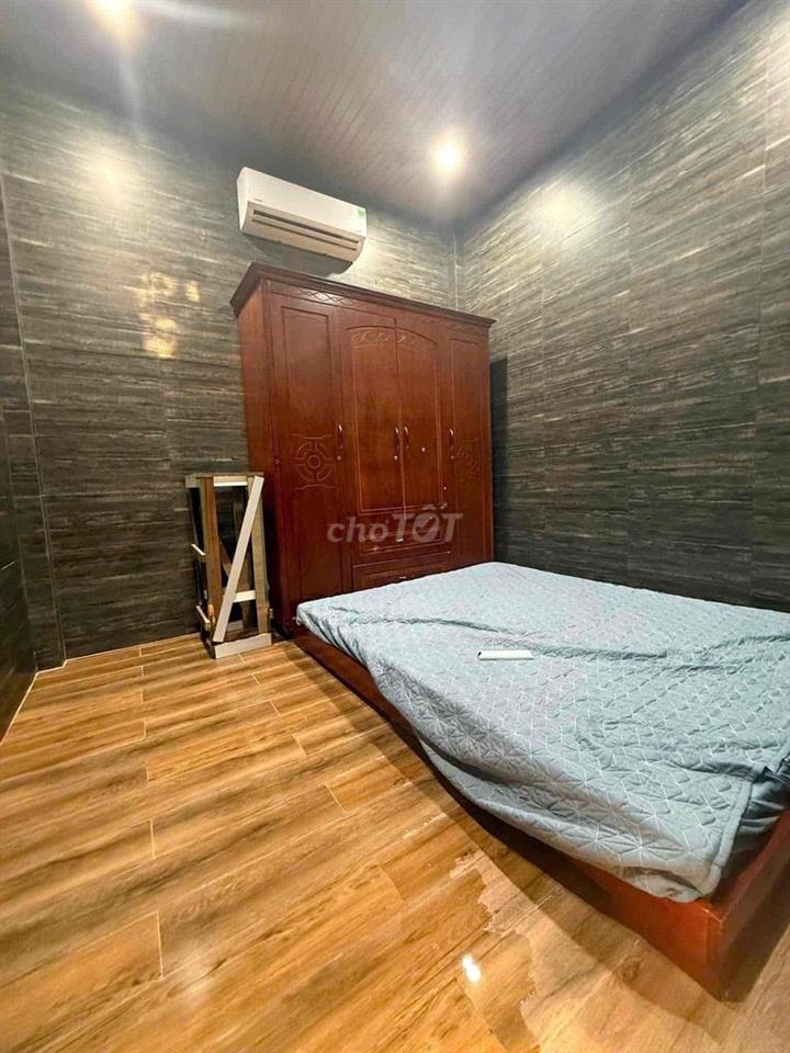 Nhà Hiệp Thành , căn góc , 2pn. sẵn nội thất