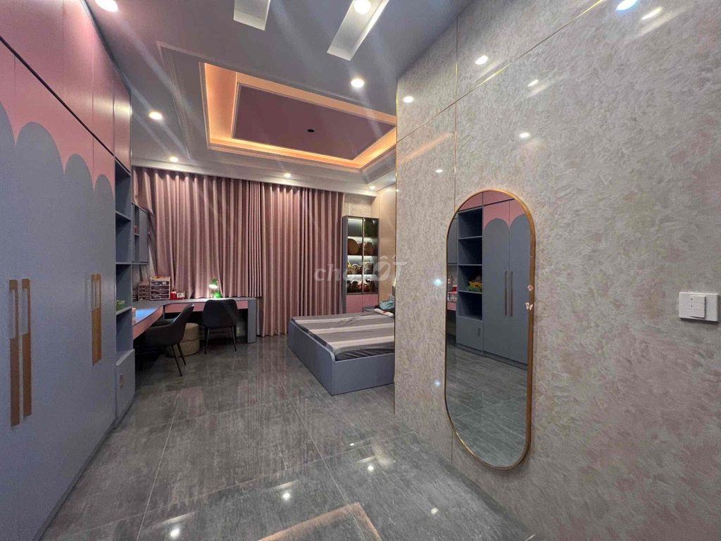 Giảm 2 tỉ bán nhanh căn nhà tâm huyết xây ở Mặt tiền Dx Định Hoà.