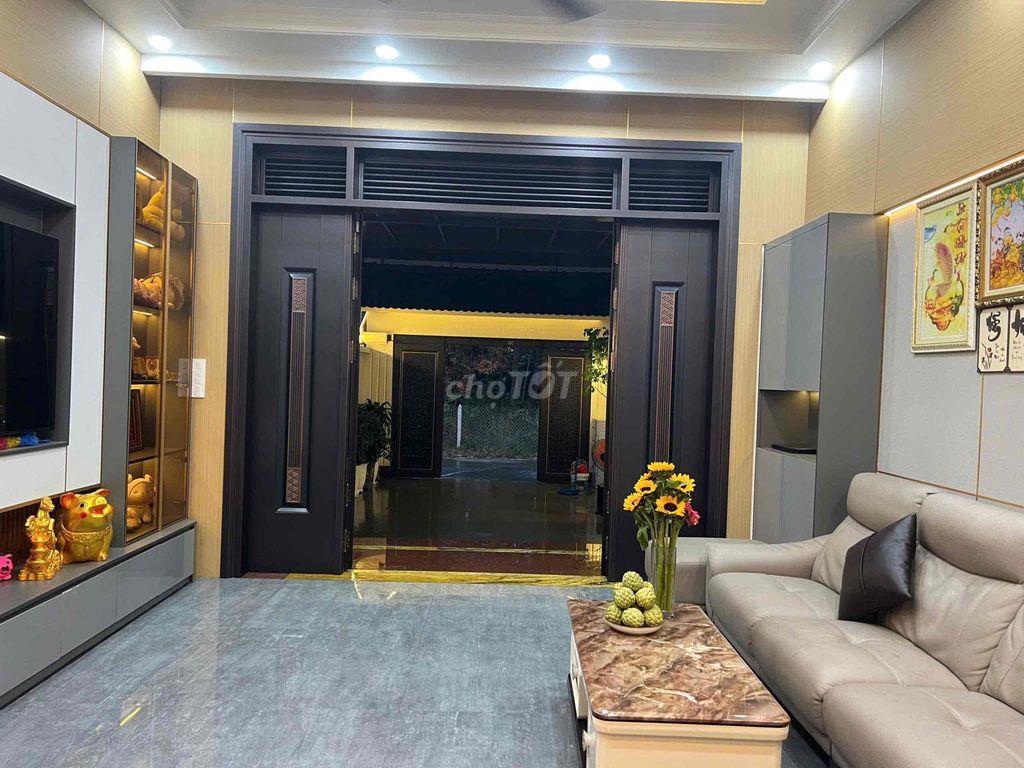 Giảm 2 tỉ bán nhanh căn nhà tâm huyết xây ở Mặt tiền Dx Định Hoà.