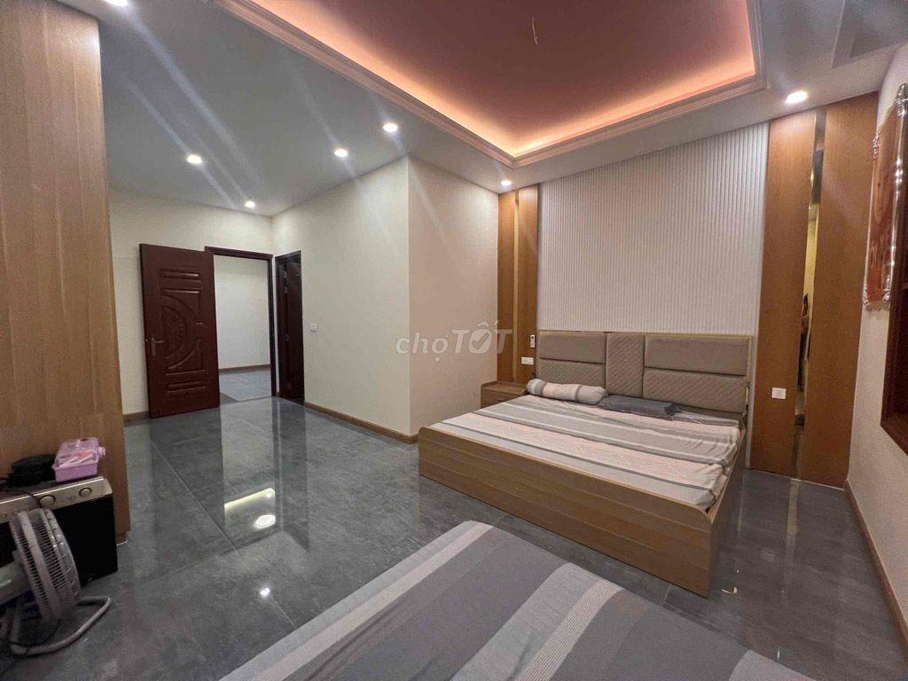 Giảm 2 tỉ bán nhanh căn nhà tâm huyết xây ở Mặt tiền Dx Định Hoà.