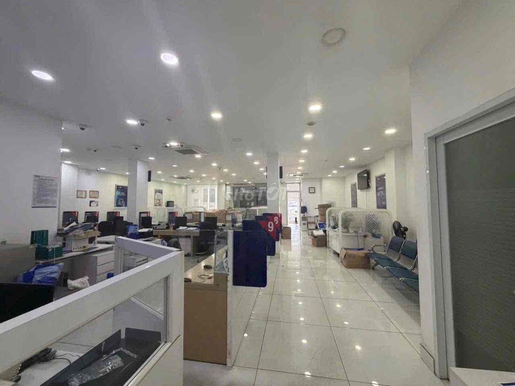 Toà Nhà Mặt tiền Đại Lộ Bình Dương  ngay Becamex Tower, Phố ngân hàng