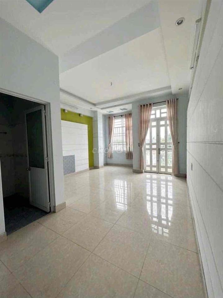 Nhà 3 Tầng Phú Hoà , mặt tiền kinh doanh được  gần khu dân cư Phú Hoà