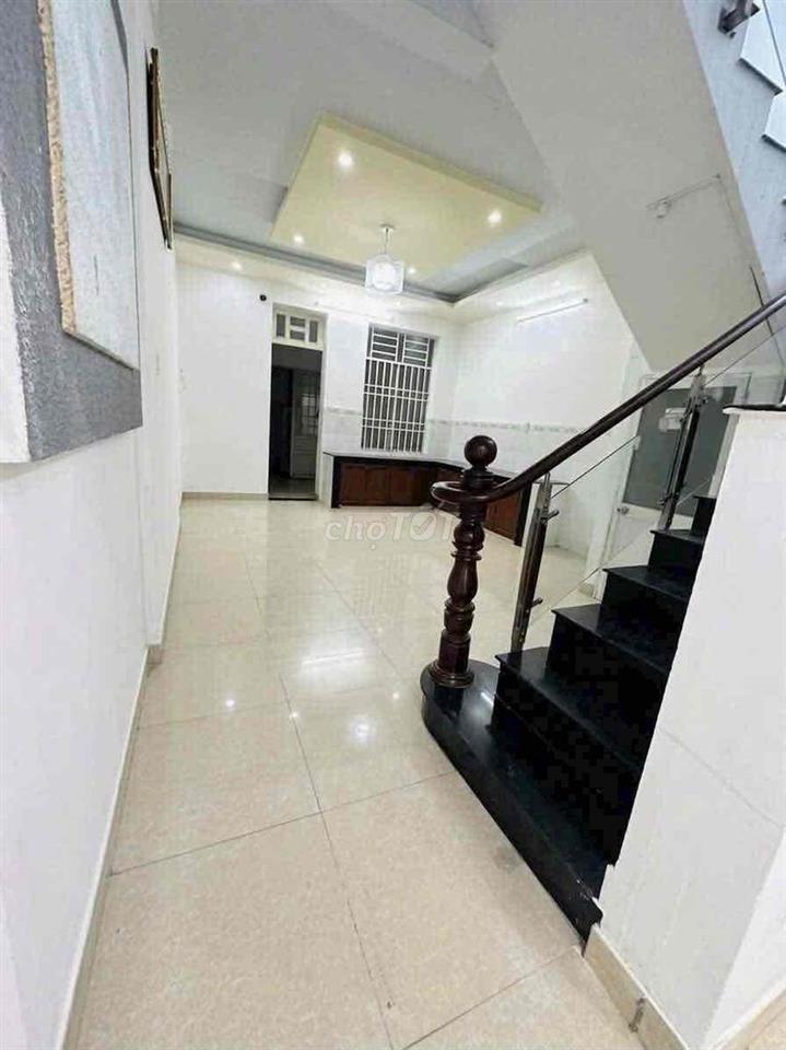 Nhà 3 Tầng Phú Hoà , mặt tiền kinh doanh được  gần khu dân cư Phú Hoà