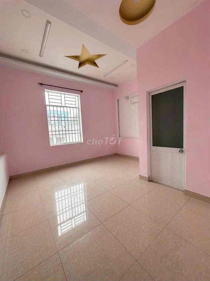 Nhà 3 Tầng Phú Hoà , mặt tiền kinh doanh được  gần khu dân cư Phú Hoà