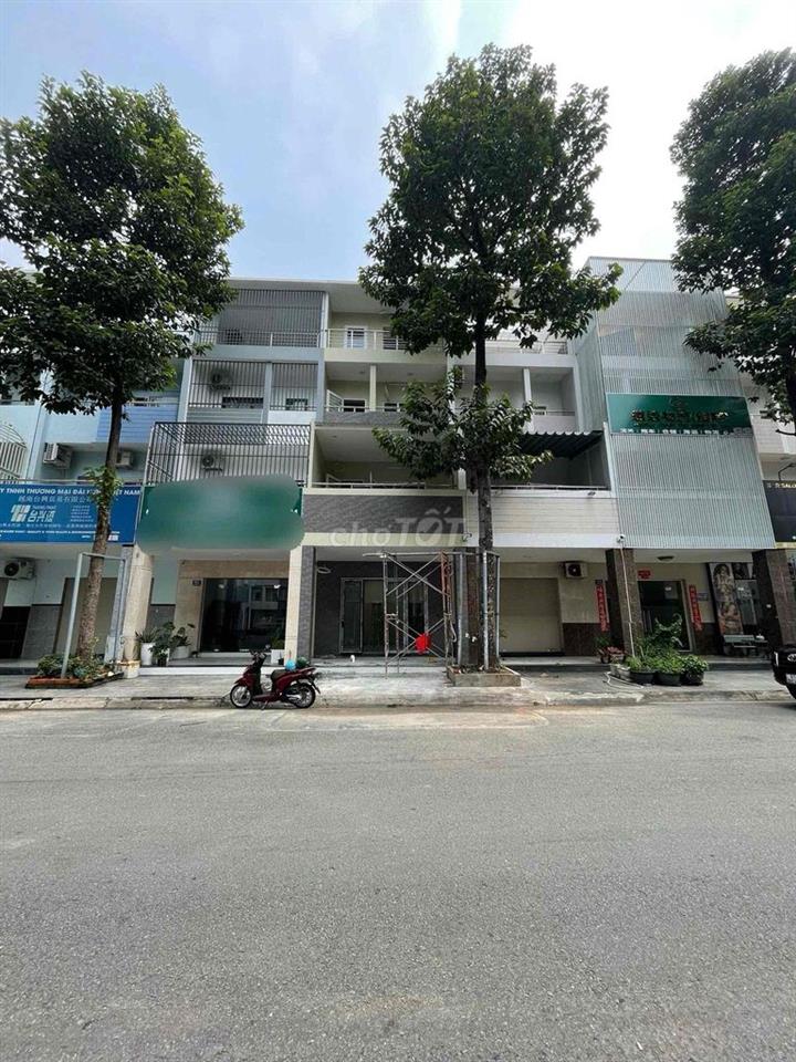 Nhà Phố Thương mai UniTown. thành Phố Mới . 4 tầng 6 phòng 7wc