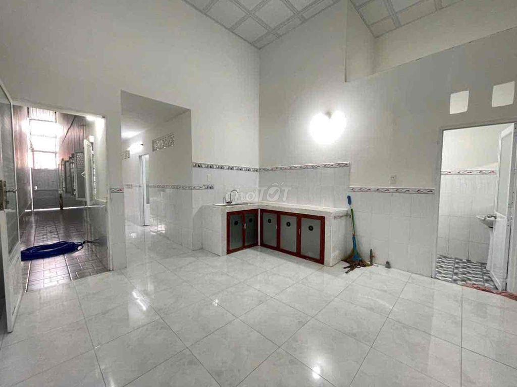 Nhà TDC Tân An , Thủ Dầu Một ,1 trệt 1 Lửng 3pn 3wc. ngang 5,5m