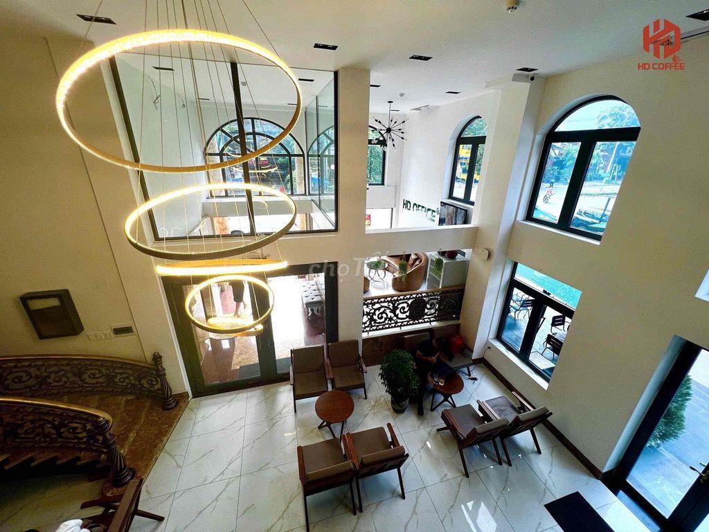 cho thuê tầng trệt +Lửng toà nhà Mặt tiền Hoàng văn Thụ 200m2 ,