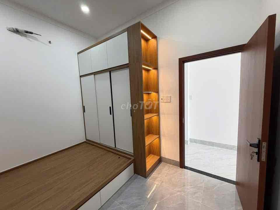 Nhà Phú Mỹ Mới Xây 3pn 2wc sẵn giường tủ , bàn ghế