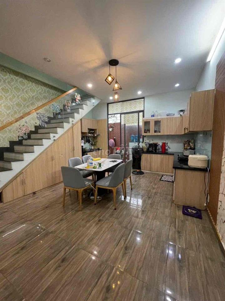 Cho thuê nhà mặt tiền Kinh Doanh. hẽm 93 Nguyễn Thị Minh Khai ,