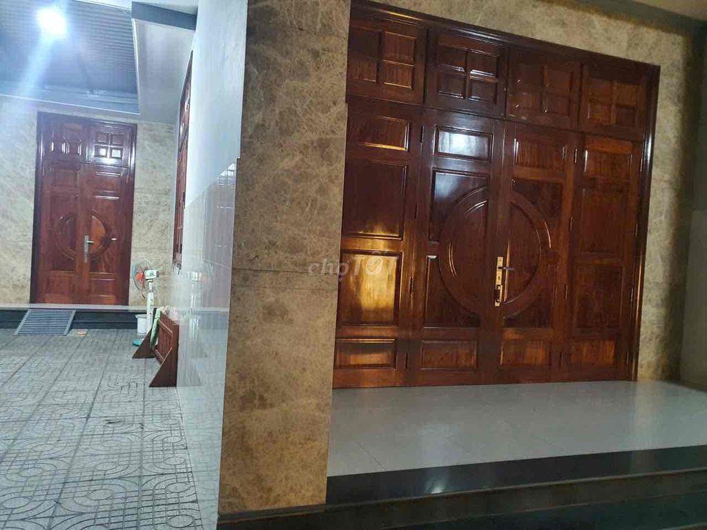 Cho thuê Nhà Mặt tiền Kinh Doanh Phường Hiệp Thành. 10x20m. 3 tầng